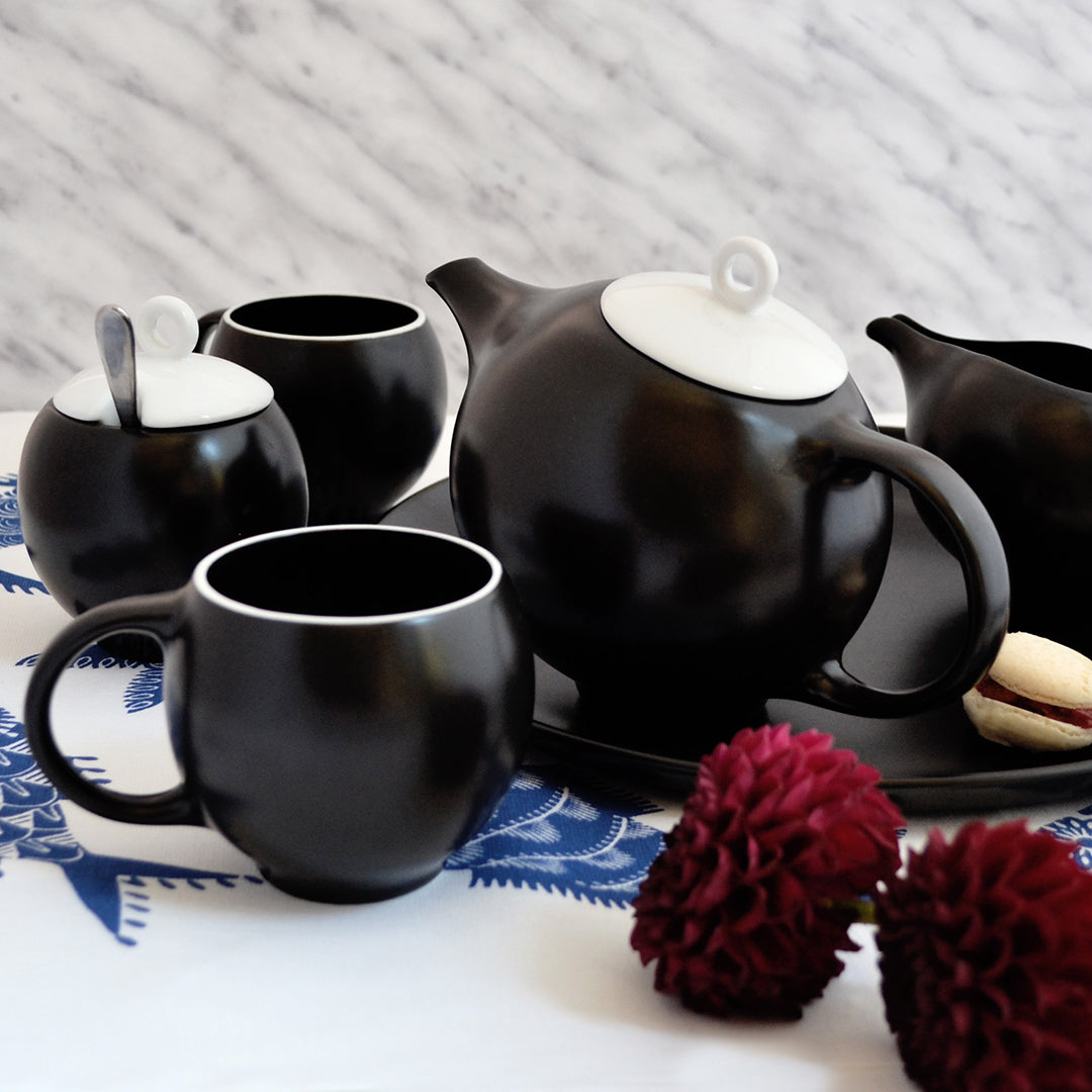 EVA teapot - Black matte